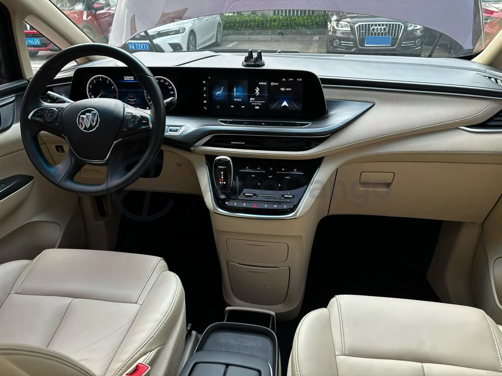 2022 Buick GL8 2.0T 237HP L4 9AT,autocango,china used car exporter,china ev exporter,chinese used car exporter,chinese used ev exporter