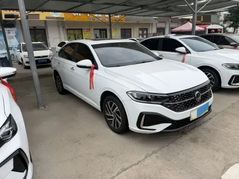 2024 Volkswagen Lavida 1.5L 110HP L4 6AT