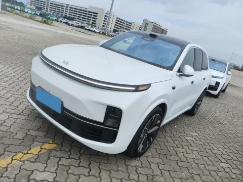 2025 LI L8,autocango,china used car exporter,china ev exporter,chinese used car exporter,chinese used ev exporter
