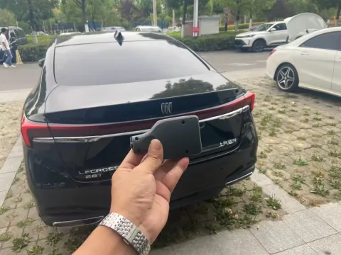 2026 Buick Larcosse 2.0T 237HP L4 9AT