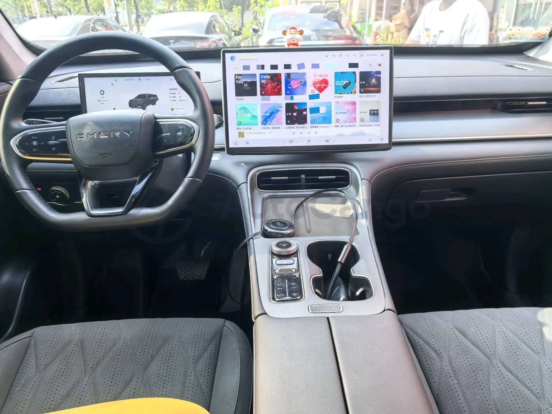 2025 Chery Tiggo 8 Plus 1.6T 197HP L4 7DCT,autocango,china used car exporter,china ev exporter,chinese used car exporter,chinese used ev exporter