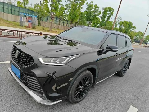 2026 Toyota Crown Kluger 2.0T 248HP L4 8AT,autocango,china used car exporter,china ev exporter,chinese used car exporter,chinese used ev exporter