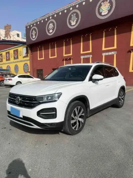 2019 JEEP CHEROKEE,autocango,china used car exporter,china ev exporter,chinese used car exporter,chinese used ev exporter