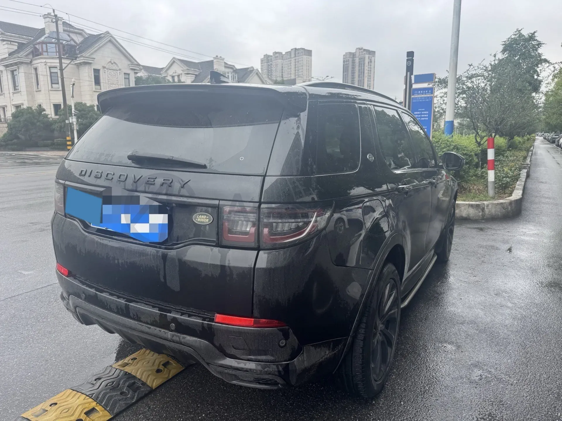 2023 Land Rover Discovery Sport 2.0T 249HP L4 9AT,autocango,china used car exporter,china ev exporter,chinese used car exporter,chinese used ev exporter