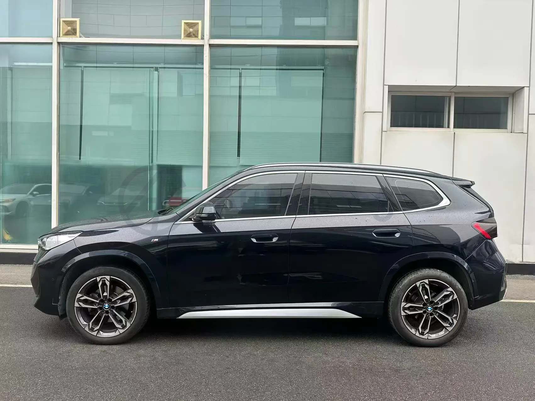 2023 BMW X1 2.0T 204HP L4 7DCT,autocango,china used car exporter,china ev exporter,chinese used car exporter,chinese used ev exporter