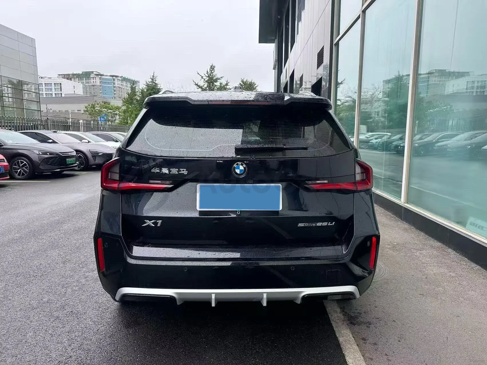 2023 BMW X1 2.0T 204HP L4 7DCT,autocango,china used car exporter,china ev exporter,chinese used car exporter,chinese used ev exporter