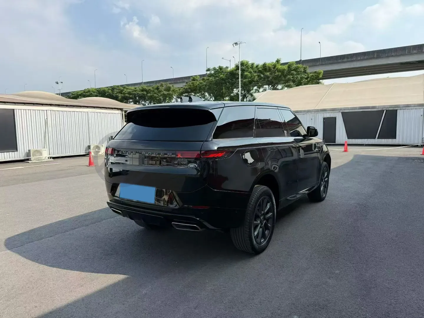 2024 Land Rover Range Rover Sport 3.0T 400HP L6 8AT,autocango,china used car exporter,china ev exporter,chinese used car exporter,chinese used ev exporter