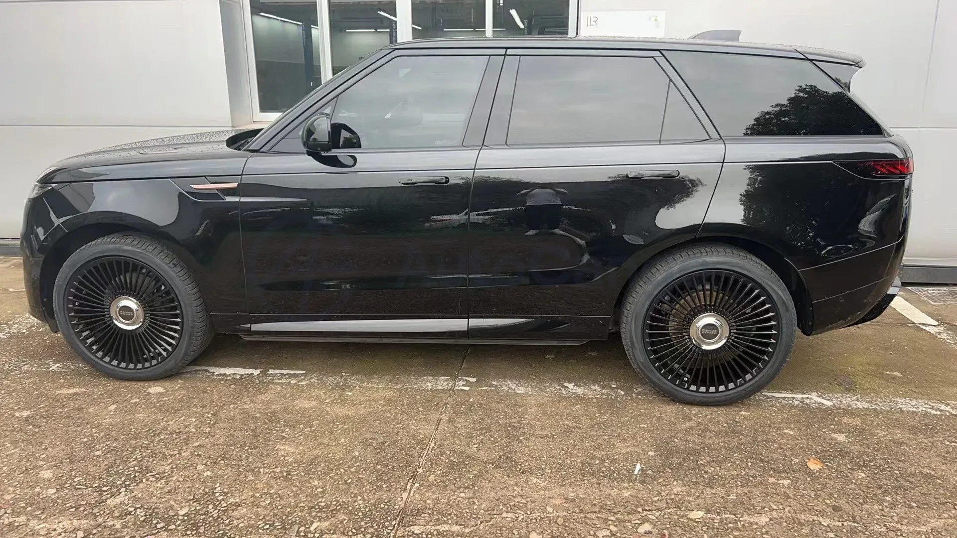 2024 Land Rover Range Rover Sport 3.0T 400HP L6 8AT,autocango,china used car exporter,china ev exporter,chinese used car exporter,chinese used ev exporter