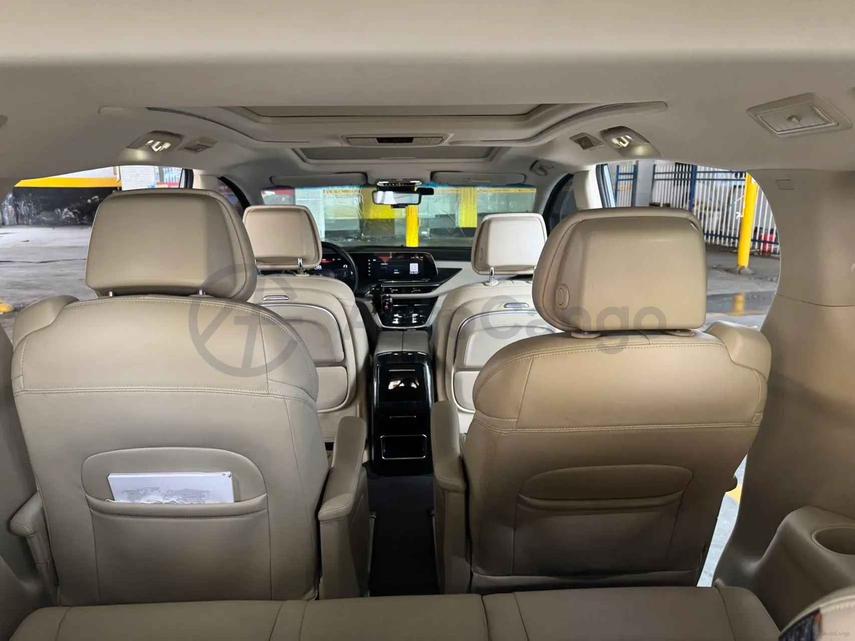 2022 Buick GL8 2.0T 237HP L4 9AT,autocango,china used car exporter,china ev exporter,chinese used car exporter,chinese used ev exporter