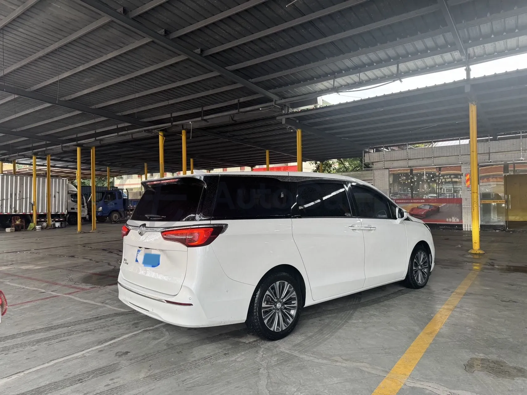 2022 Buick GL8 2.0T 237HP L4 9AT,autocango,china used car exporter,china ev exporter,chinese used car exporter,chinese used ev exporter