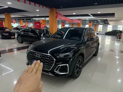 2023 AUDI Q5L,autocango,china used car exporter,china ev exporter,chinese used car exporter,chinese used ev exporter