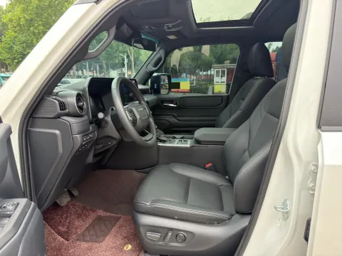 2024 Toyota Land Cruiser Prado 2.4T 282HP L4 8AT Hybrid,autocango,china used car exporter,china ev exporter,chinese used car exporter,chinese used ev exporter