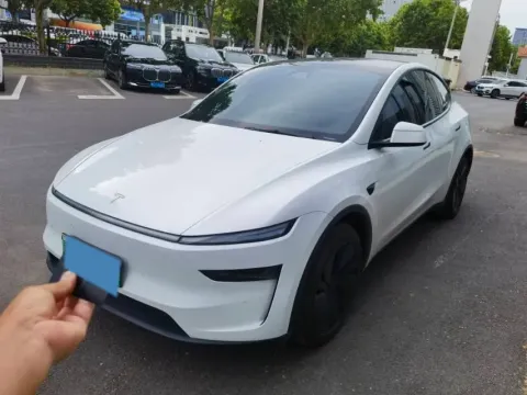2025 TESLA MODEL Y,autocango,china used car exporter,china ev exporter,chinese used car exporter,chinese used ev exporter
