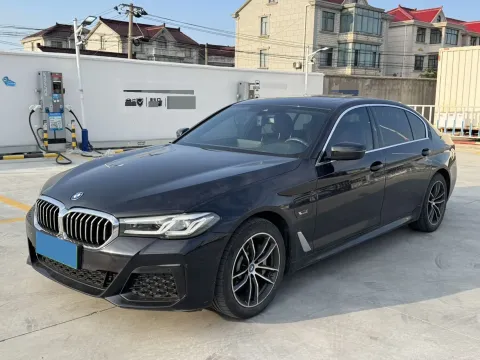2022 BMW 5 SERIES,autocango,china used car exporter,china ev exporter,chinese used car exporter,chinese used ev exporter