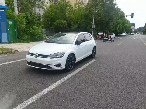 2020 VOLKSWAGEN GOLF,autocango,china used car exporter,china ev exporter,chinese used car exporter,chinese used ev exporter
