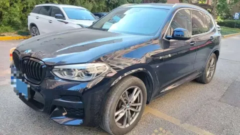 2021 BMW X3,autocango,china used car exporter,china ev exporter,chinese used car exporter,chinese used ev exporter