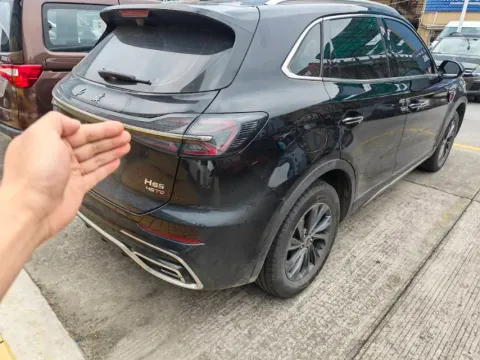 2025 HongQi HS5 2.0T 252HP L4 8AT