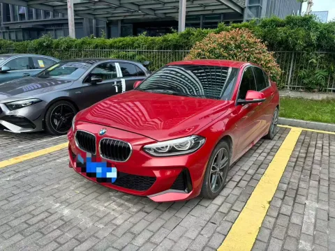 2021 BMW 1 SERIES,autocango,china used car exporter,china ev exporter,chinese used car exporter,chinese used ev exporter