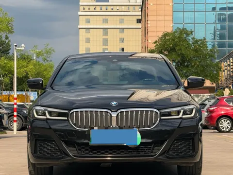 2022 BMW 5 Series 2.0T 184HP L4 8AT PHEV 17.7KWH,autocango,china used car exporter,china ev exporter,chinese used car exporter,chinese used ev exporter