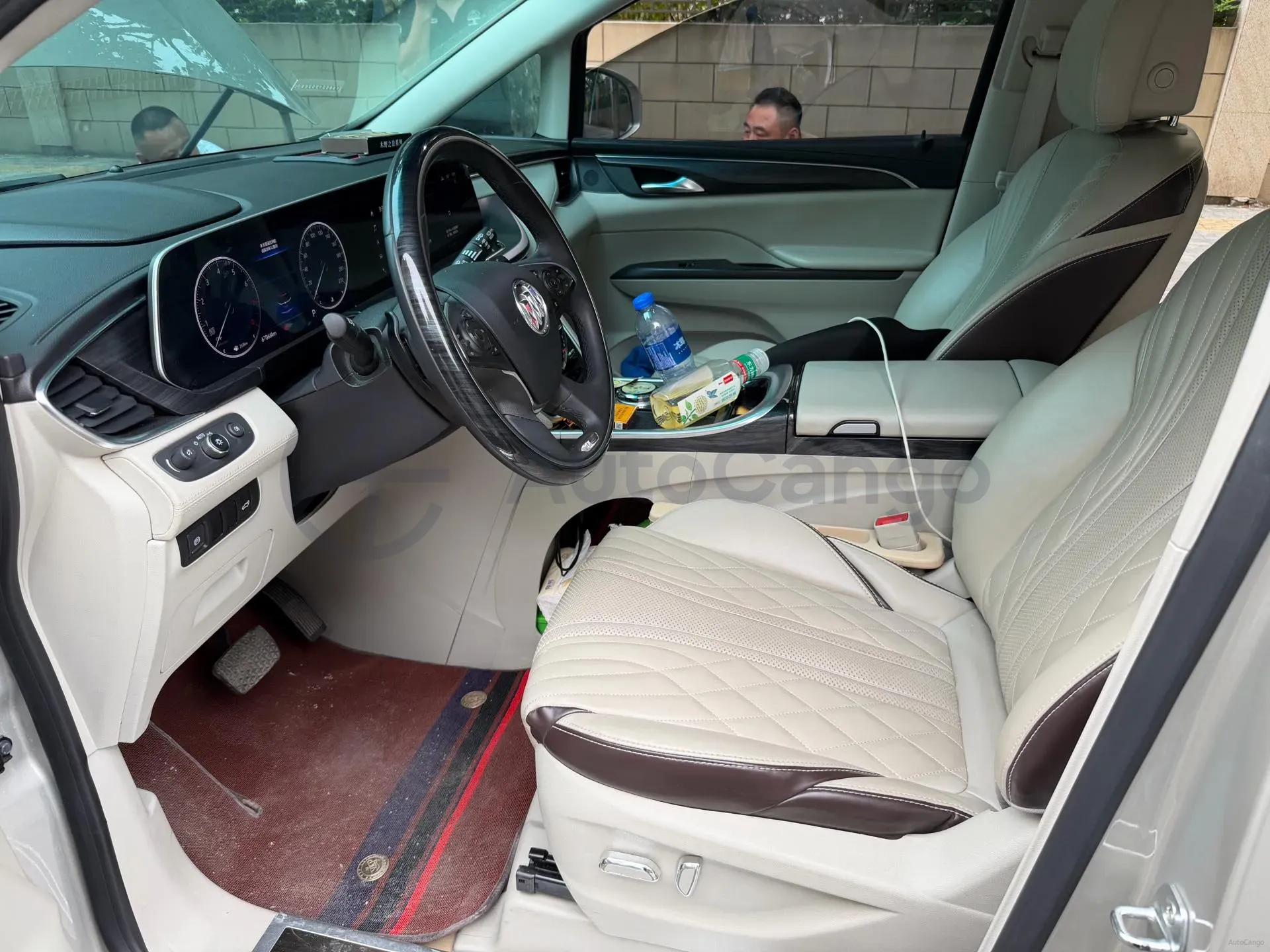 2022 Buick GL8 2.0T 237HP L4 9AT,autocango,china used car exporter,china ev exporter,chinese used car exporter,chinese used ev exporter