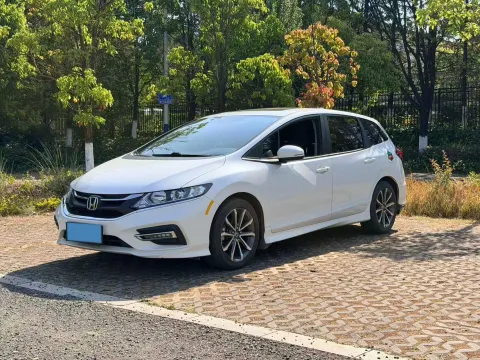 2020 HONDA JADE,autocango,china used car exporter,china ev exporter,chinese used car exporter,chinese used ev exporter