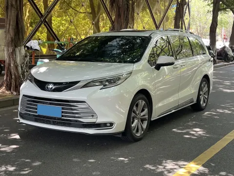 2023 Toyota Sienna 2.5L 189HP L4 E-CVT Hybrid,autocango,china used car exporter,china ev exporter,chinese used car exporter,chinese used ev exporter