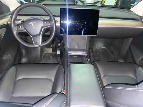 2021 Tesla Model Y BEV 60KWH