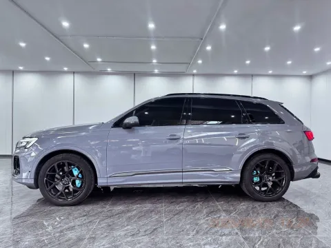 2024 Audi Q7 3.0T 340HP V6 8AT,autocango,china used car exporter,china ev exporter,chinese used car exporter,chinese used ev exporter