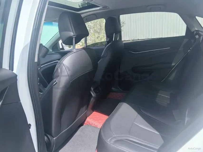 2021 Buick Excelle 1.5L 113HP L4 6AT,autocango,china used car exporter,china ev exporter,chinese used car exporter,chinese used ev exporter