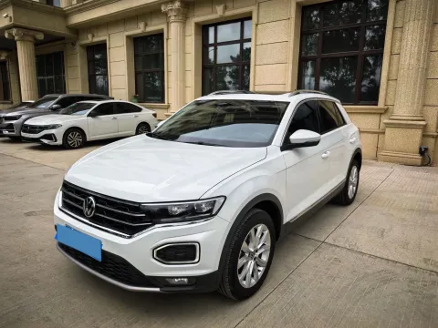 2021 VOLKSWAGEN T-ROC,autocango,china used car exporter,china ev exporter,chinese used car exporter,chinese used ev exporter