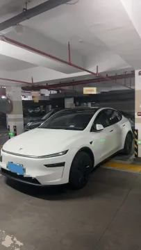 2025 TESLA MODEL Y,autocango,china used car exporter,china ev exporter,chinese used car exporter,chinese used ev exporter