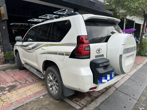 2018 Toyota Land Cruiser Prado 3.5L 280HP V6 6AT,autocango,china used car exporter,china ev exporter,chinese used car exporter,chinese used ev exporter