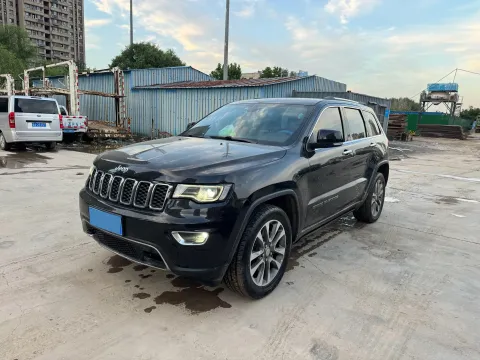 2017 JEEP GRAND CHEROKEE,autocango,china used car exporter,china ev exporter,chinese used car exporter,chinese used ev exporter