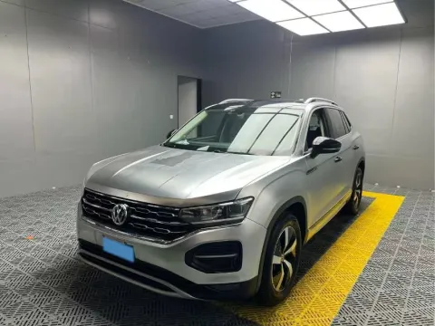 2019 JEEP CHEROKEE,autocango,china used car exporter,china ev exporter,chinese used car exporter,chinese used ev exporter