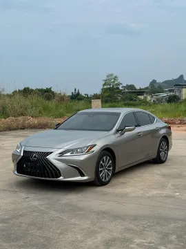 2023 LEXUS ES,autocango,china used car exporter,china ev exporter,chinese used car exporter,chinese used ev exporter