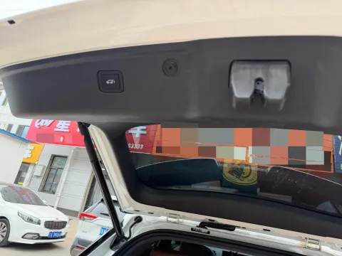2024 ChangAn UNI-Z 1.5L 98HP L4 E-CVT PHEV 18.4KWH