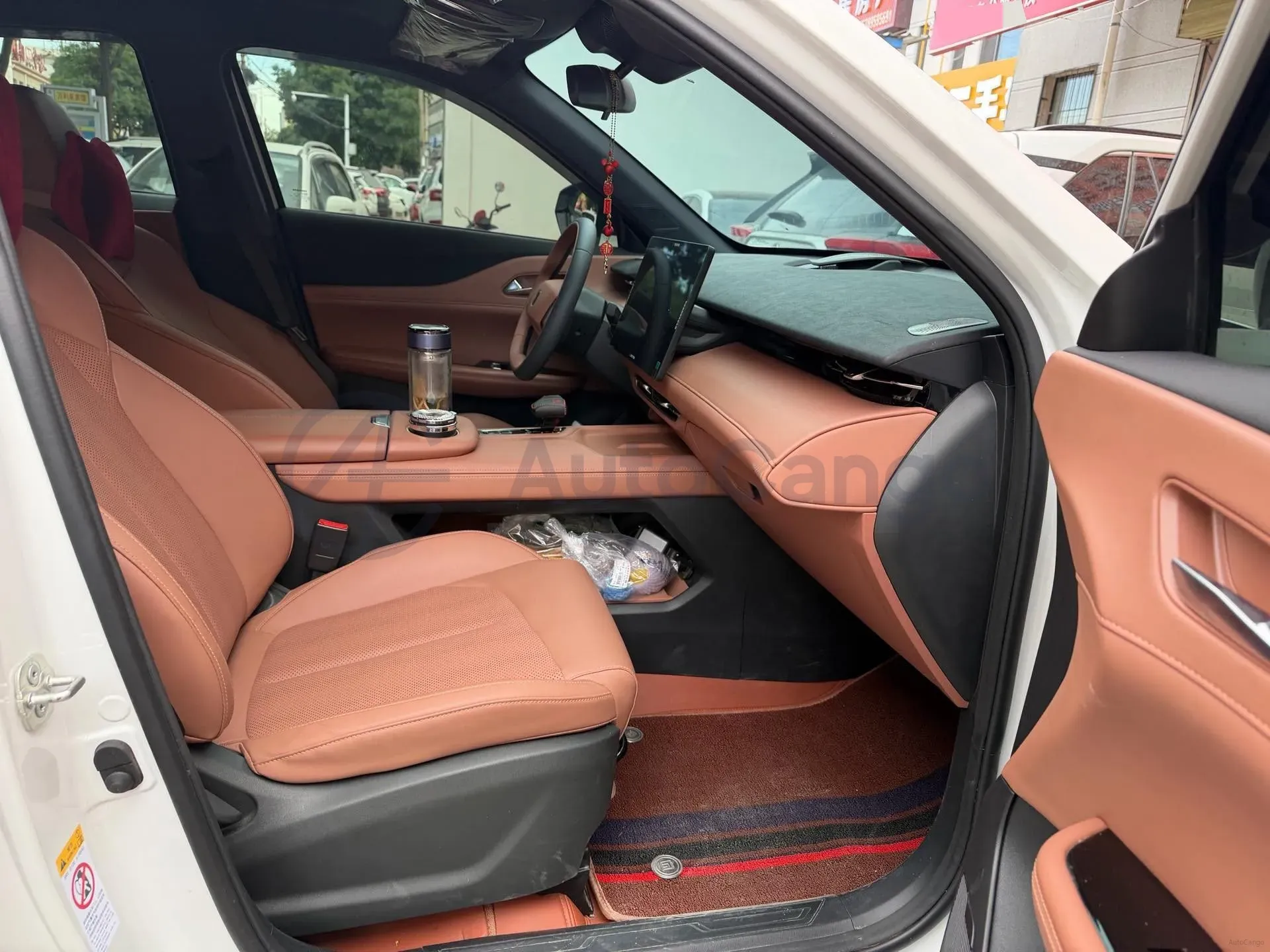 2024 ChangAn UNI-Z 1.5L 98HP L4 E-CVT PHEV 18.4KWH,autocango,china used car exporter,china ev exporter,chinese used car exporter,chinese used ev exporter