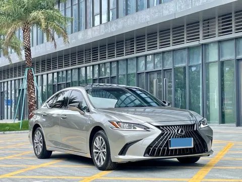 2023 Lexus ES 2.0L 173HP L4 CVT
