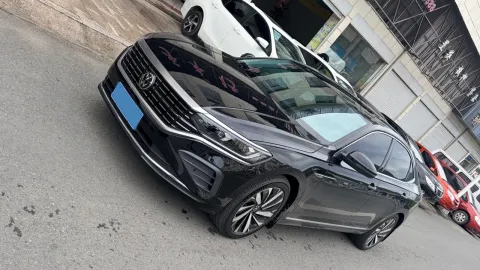 2024 Volkswagen Passat 2.0T 220HP L4 7DCT,autocango,china used car exporter,china ev exporter,chinese used car exporter,chinese used ev exporter