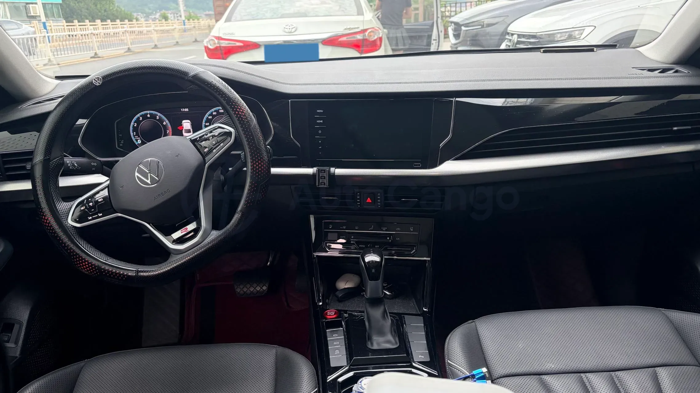 2024 Volkswagen Passat 2.0T 220HP L4 7DCT,autocango,china used car exporter,china ev exporter,chinese used car exporter,chinese used ev exporter