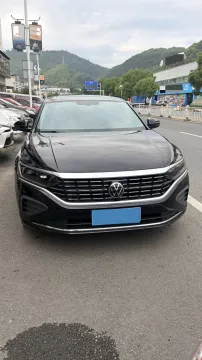 2024 Volkswagen Passat 2.0T 220HP L4 7DCT,autocango,china used car exporter,china ev exporter,chinese used car exporter,chinese used ev exporter