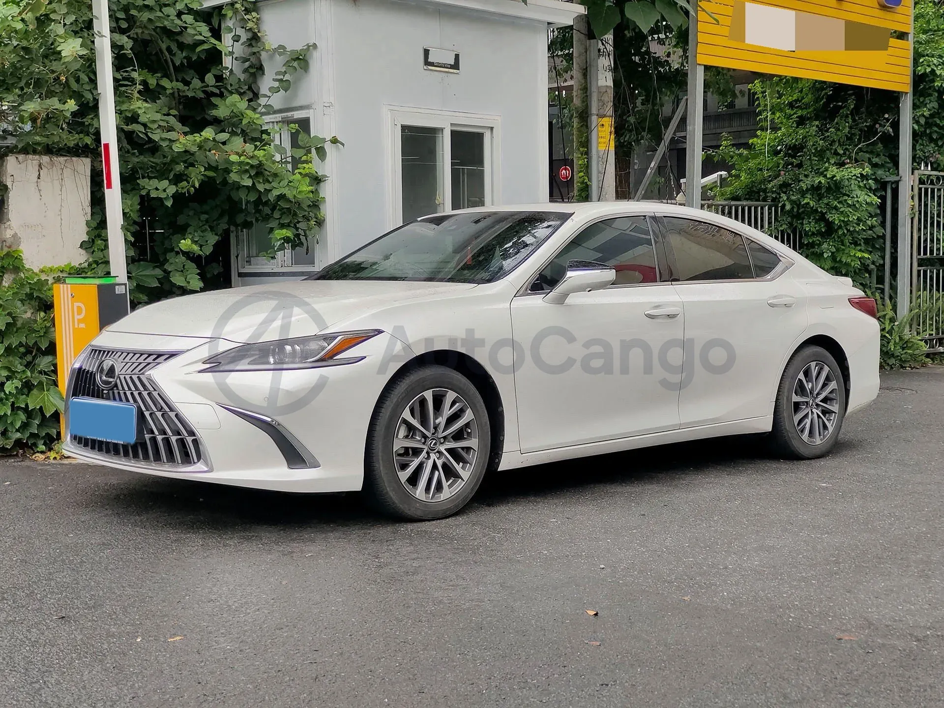 2021 Lexus ES 2.5L 178HP L4 E-CVT Hybrid,autocango,china used car exporter,china ev exporter,chinese used car exporter,chinese used ev exporter