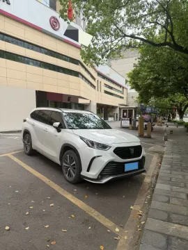 2024 Toyota Crown Kluger 2.5L 189HP L4 E-CVT Hybrid,autocango,china used car exporter,china ev exporter,chinese used car exporter,chinese used ev exporter