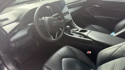 2022 Toyota Avalon 2.5L 209HP L4 8AT,autocango,china used car exporter,china ev exporter,chinese used car exporter,chinese used ev exporter