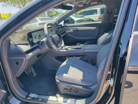 2024 Voyah ZhuiGuang 1.5T 136HP L4 1DHT PHEV 43KWH,autocango,china used car exporter,china ev exporter,chinese used car exporter,chinese used ev exporter