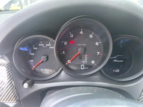 2021 Porsche Macan 2.0T 252HP L4 7DCT