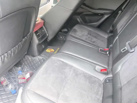 2021 Porsche Macan 2.0T 252HP L4 7DCT