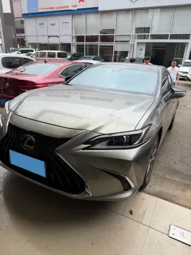 2024 LEXUS ES,autocango,china used car exporter,china ev exporter,chinese used car exporter,chinese used ev exporter