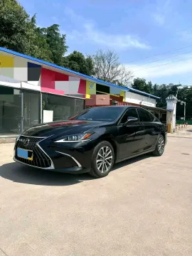 2024 LEXUS ES,autocango,china used car exporter,china ev exporter,chinese used car exporter,chinese used ev exporter