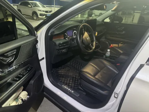 2021 Lincoln Corsair 2.0T 245HP L4 8AT,autocango,china used car exporter,china ev exporter,chinese used car exporter,chinese used ev exporter